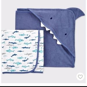 NWOT Carter's Infant Hooded Towel Set